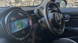 2022 (22) MINI HATCHBACK 1.5 Cooper Sport 5dr 5601022