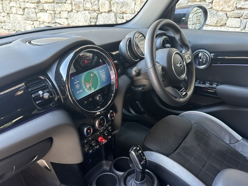 2022 (22) MINI HATCHBACK 1.5 Cooper Sport 5dr 5601021