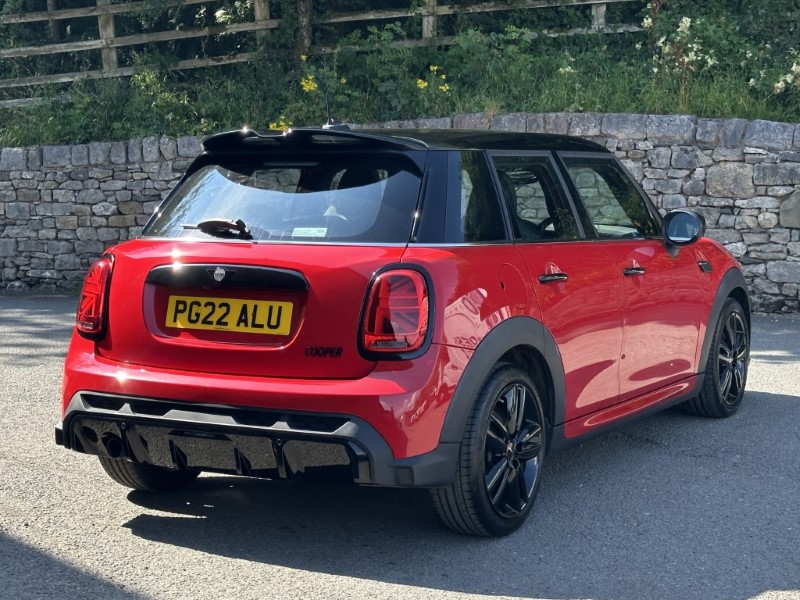 2022 (22) MINI HATCHBACK 1.5 Cooper Sport 5dr 5601059