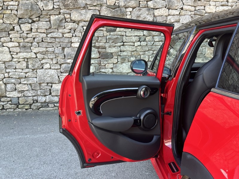 2022 (22) MINI HATCHBACK 1.5 Cooper Sport 5dr 5601040
