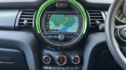 2020 (20) MINI HATCHBACK 1.5 Cooper Classic II 5dr 5620758