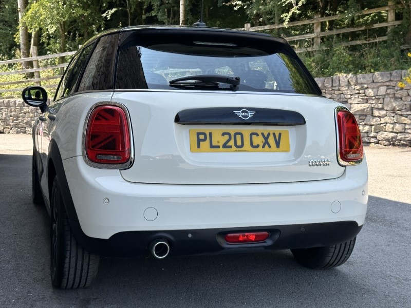 2020 (20) MINI HATCHBACK 1.5 Cooper Classic II 5dr 5620712