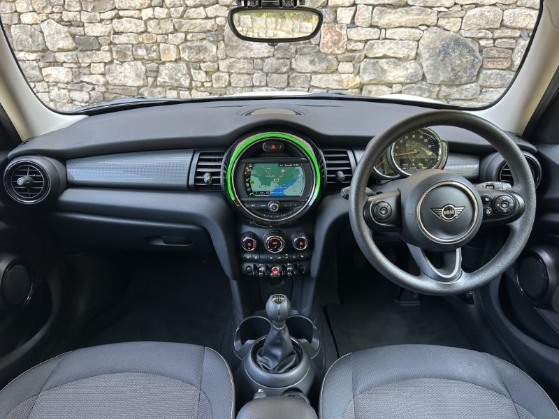 2020 (20) MINI HATCHBACK 1.5 Cooper Classic II 5dr 5620755