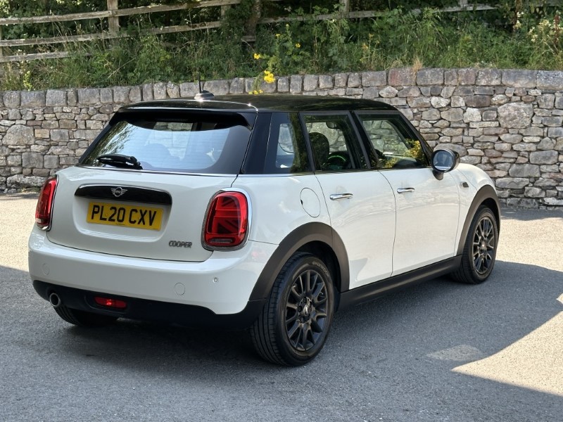 2020 (20) MINI HATCHBACK 1.5 Cooper Classic II 5dr 5620774