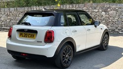 2020 (20) MINI HATCHBACK 1.5 Cooper Classic II 5dr 5620774