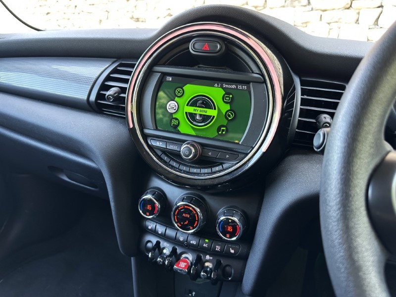 2020 (20) MINI HATCHBACK 1.5 Cooper Classic II 5dr 5620747