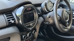 2020 (20) MINI HATCHBACK 1.5 Cooper Classic II 5dr 5620739