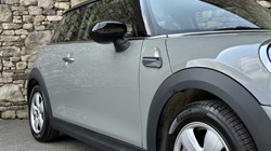2022 (22) MINI HATCHBACK 1.5 Cooper Classic 3dr 5631835