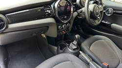2022 (22) MINI HATCHBACK 1.5 Cooper Classic 3dr 5631804