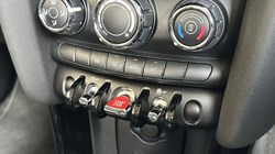 2022 (22) MINI HATCHBACK 1.5 Cooper Classic 3dr 5631795