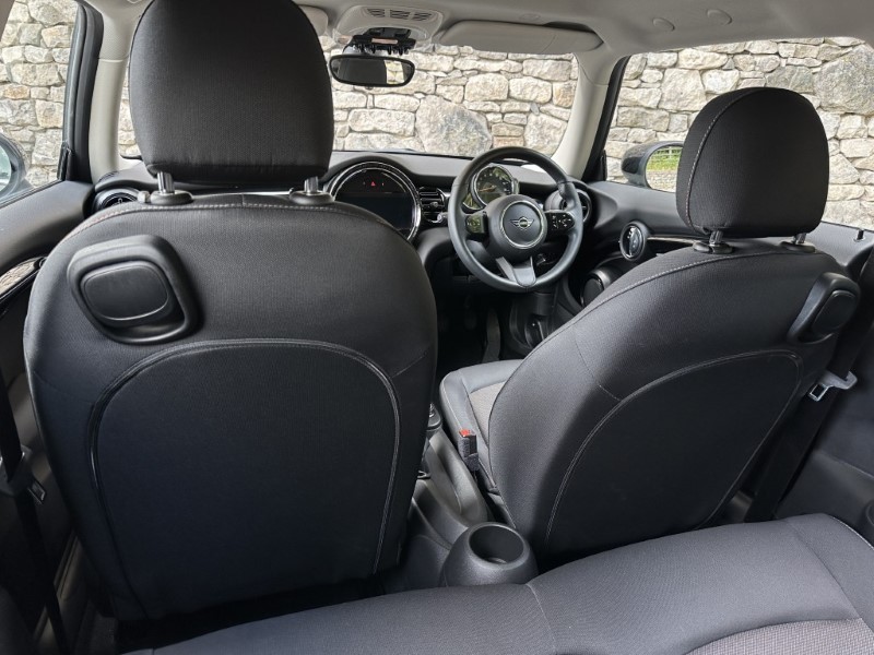 2022 (22) MINI HATCHBACK 1.5 Cooper Classic 3dr 5631817