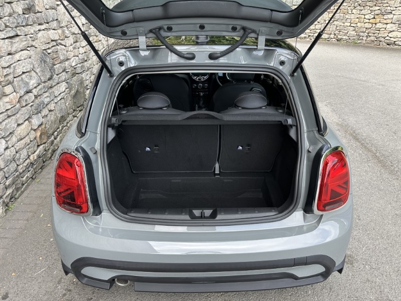 2022 (22) MINI HATCHBACK 1.5 Cooper Classic 3dr 5631785