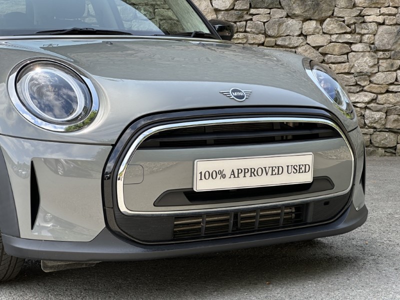 2022 (22) MINI HATCHBACK 1.5 Cooper Classic 3dr 5631829