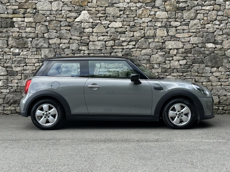 2022 (22) MINI HATCHBACK 1.5 Cooper Classic 3dr 5631780