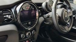 2022 (22) MINI HATCHBACK 1.5 Cooper Classic 3dr 5631805