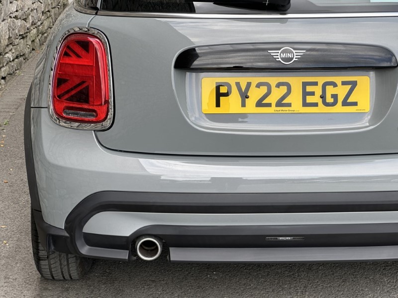 2022 (22) MINI HATCHBACK 1.5 Cooper Classic 3dr 5631782