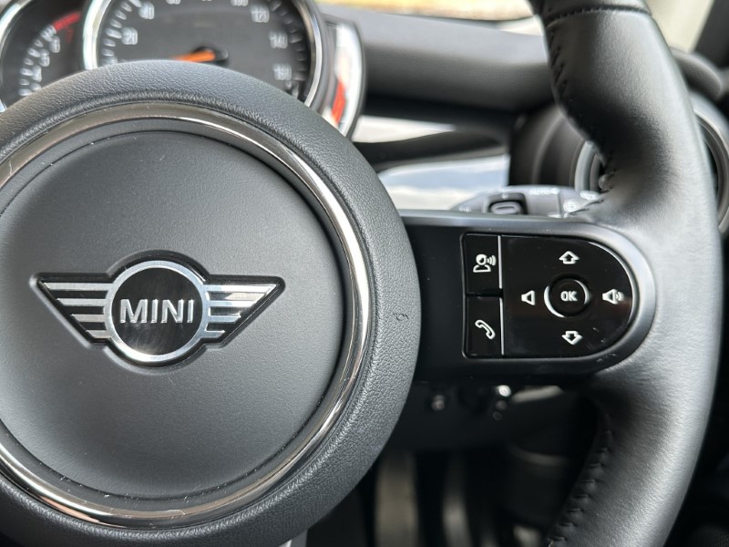2022 (22) MINI HATCHBACK 1.5 Cooper Classic 3dr 5631799