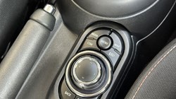 2022 (22) MINI HATCHBACK 1.5 Cooper Classic 3dr 5631794