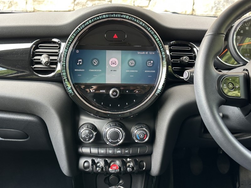 2022 (22) MINI HATCHBACK 1.5 Cooper Classic 3dr 5631822