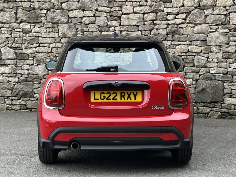 2022 (22) MINI HATCHBACK 1.5 Cooper Classic 5dr Auto 5645403