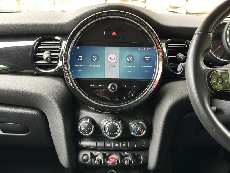 2022 (22) MINI HATCHBACK 1.5 Cooper Classic 5dr Auto 5645410