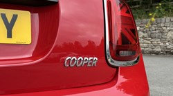 2022 (22) MINI HATCHBACK 1.5 Cooper Classic 5dr Auto 5645375