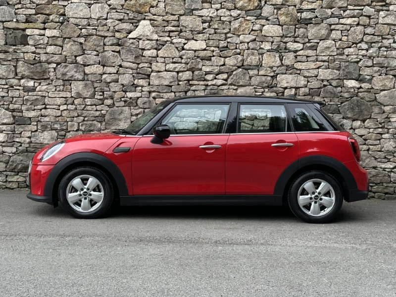 2022 (22) MINI HATCHBACK 1.5 Cooper Classic 5dr Auto 5645401
