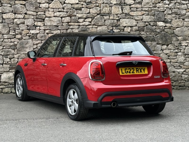 2022 (22) MINI HATCHBACK 1.5 Cooper Classic 5dr Auto 1