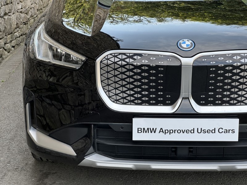 2024 (24) BMW iX1 xDrive30 xLine  5621180