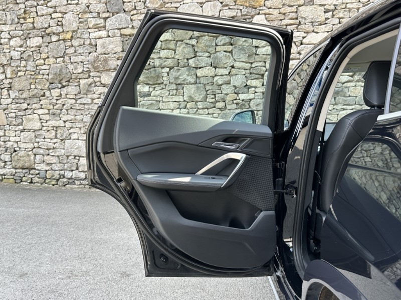 2024 (24) BMW iX1 xDrive30 xLine  5621201