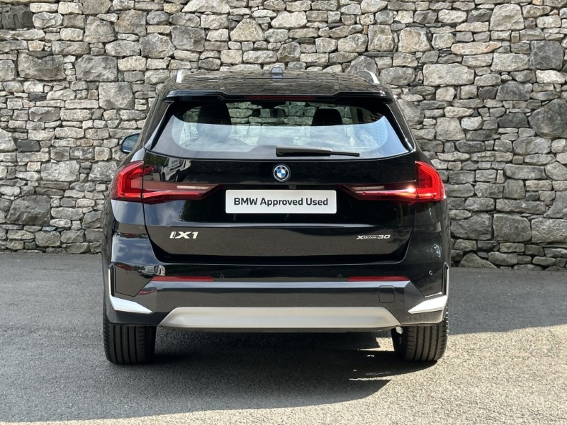 2024 (24) BMW iX1 xDrive30 xLine  5621198
