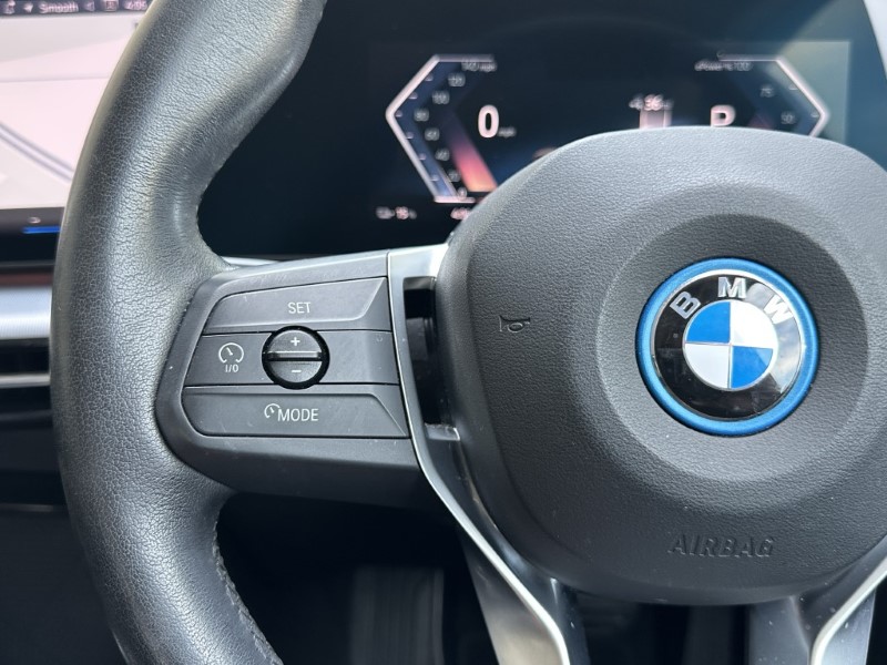 2024 (24) BMW iX1 xDrive30 xLine  5621177