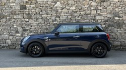 2019 (19) MINI HATCHBACK 1.5 Cooper Classic II 3dr 5620921