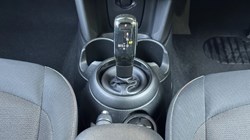 2019 (19) MINI HATCHBACK 1.5 Cooper Classic II 3dr 5620932
