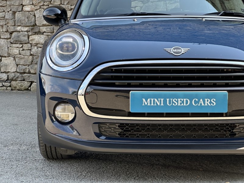 2019 (19) MINI HATCHBACK 1.5 Cooper Classic II 3dr  5620942