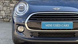 2019 (19) MINI HATCHBACK 1.5 Cooper Classic II 3dr 5620942