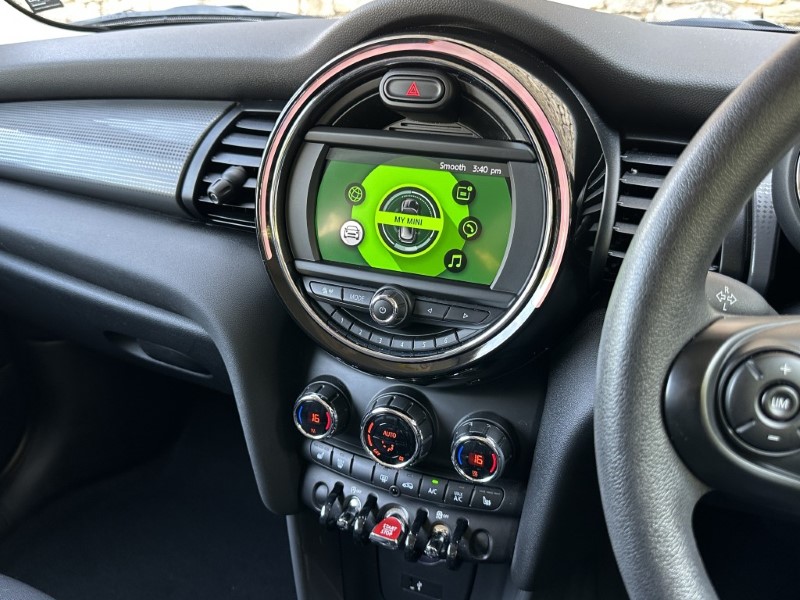 2019 (19) MINI HATCHBACK 1.5 Cooper Classic II 3dr  5620922