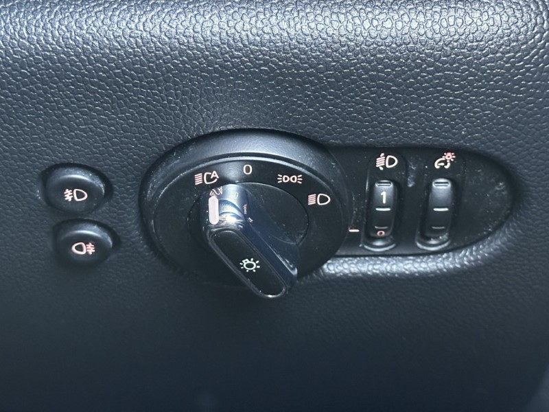 2019 (19) MINI HATCHBACK 1.5 Cooper Classic II 3dr  5620906