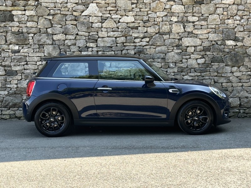 2019 (19) MINI HATCHBACK 1.5 Cooper Classic II 3dr  5620888
