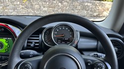 2019 (19) MINI HATCHBACK 1.5 Cooper Classic II 3dr 5620938