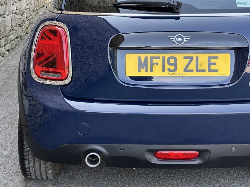 2019 (19) MINI HATCHBACK 1.5 Cooper Classic II 3dr  5620890