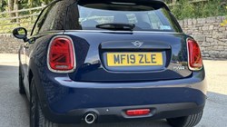 2019 (19) MINI HATCHBACK 1.5 Cooper Classic II 3dr 5620889