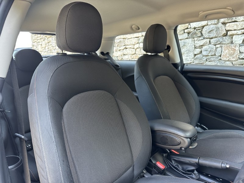 2019 (19) MINI HATCHBACK 1.5 Cooper Classic II 3dr  5620897