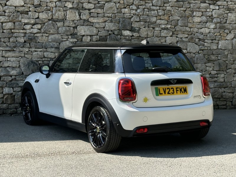 2023 (23) MINI HATCHBACK Cooper S Level 2  1