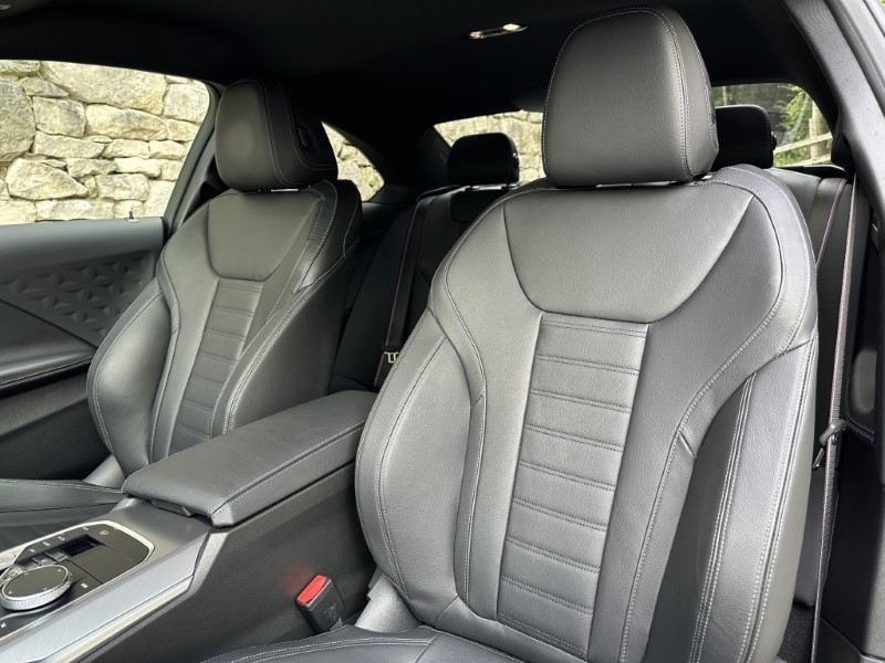 2025 (25) BMW 2 SERIES 220i M Sport 2dr Coupe  5656823
