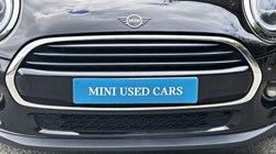 2019 (69) MINI CONVERTIBLE 1.5 Cooper Classic II 2dr 5660546