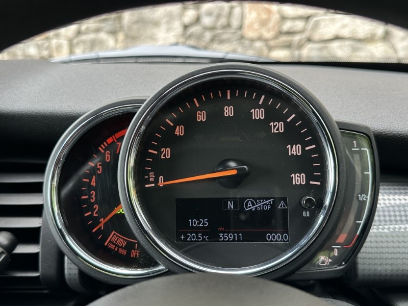 2019 (69) MINI CONVERTIBLE 1.5 Cooper Classic II 2dr 5660526