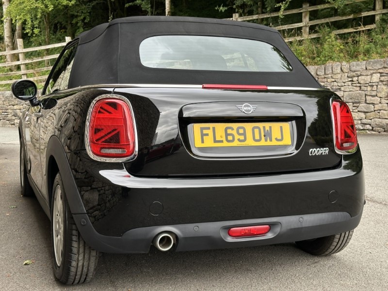 2019 (69) MINI CONVERTIBLE 1.5 Cooper Classic II 2dr 5660495