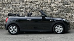 2019 (69) MINI CONVERTIBLE 1.5 Cooper Classic II 2dr 5660556