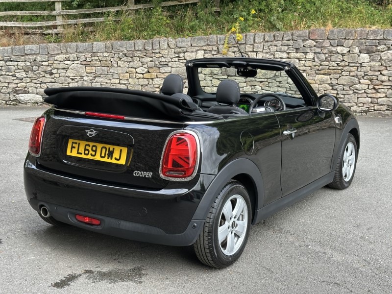 2019 (69) MINI CONVERTIBLE 1.5 Cooper Classic II 2dr 5660552